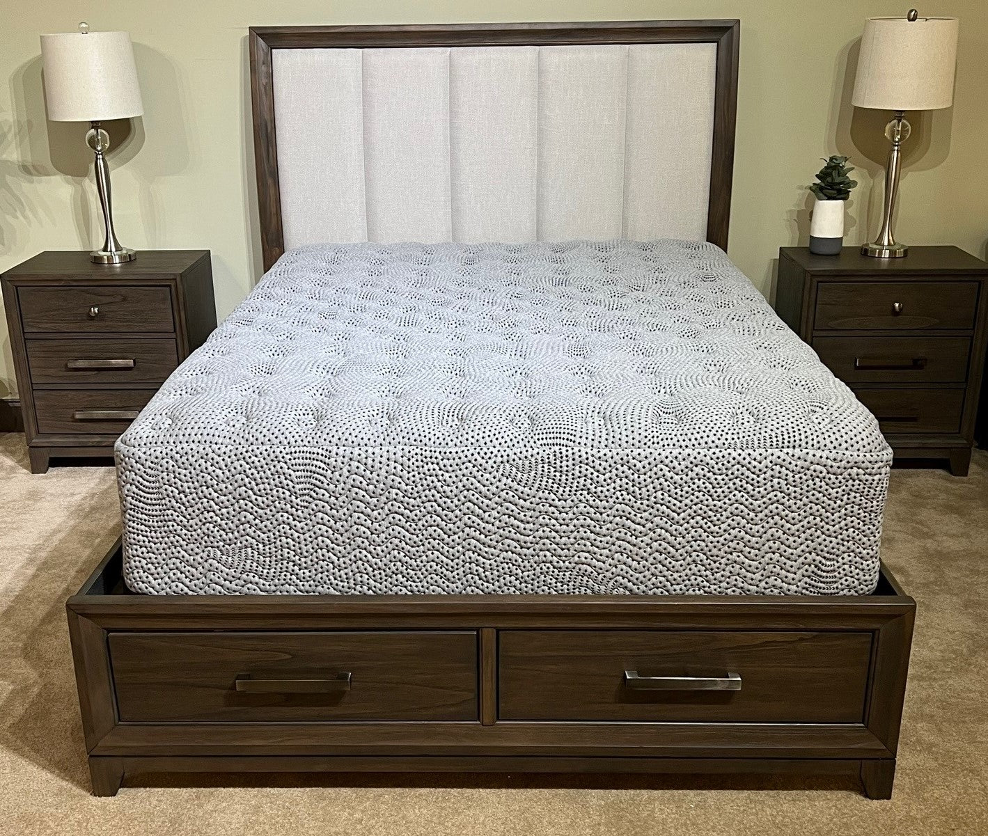 Serenity plush mattress discount