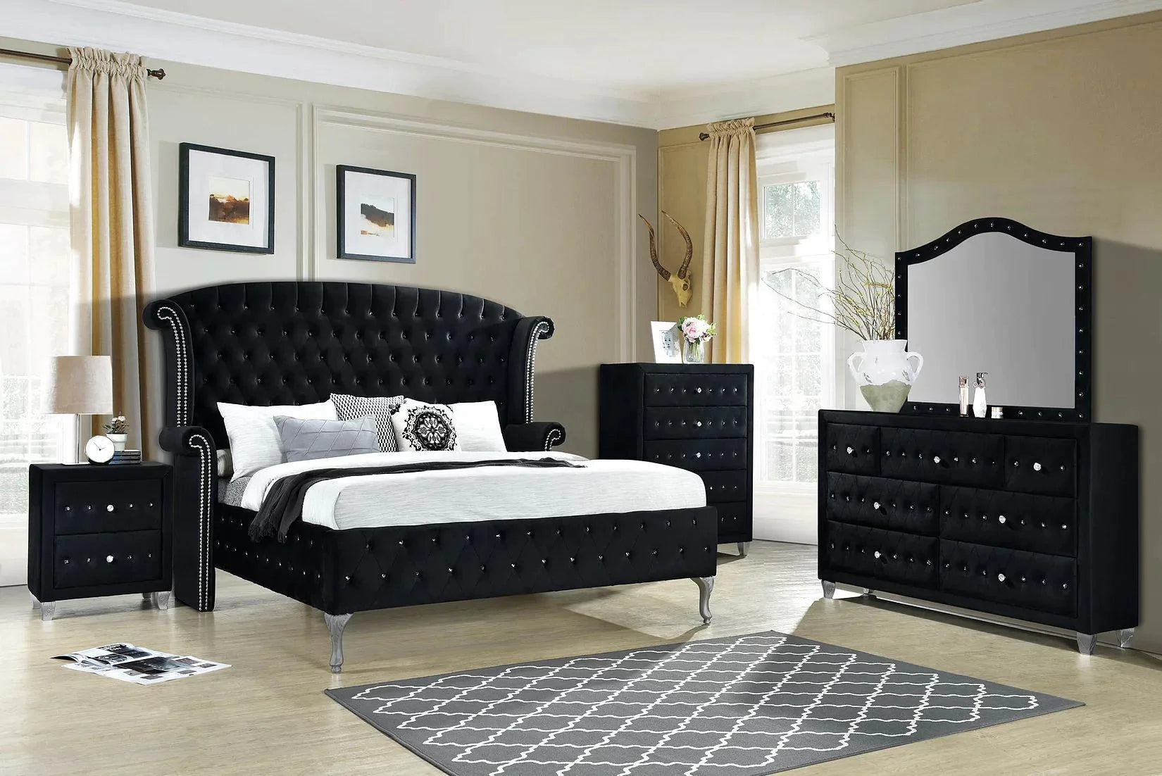 Sofia Black Bedroom Chest